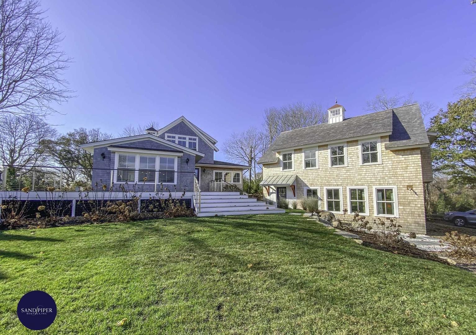 Cape Cod Home 994908