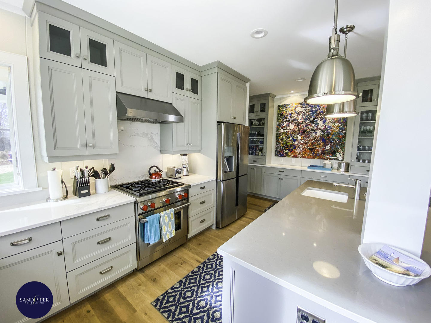 Cape Cod Home 994908