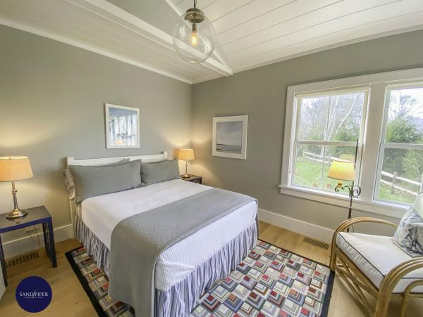 Cape Cod Home 994908