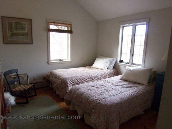 Cape Cod Home 994909