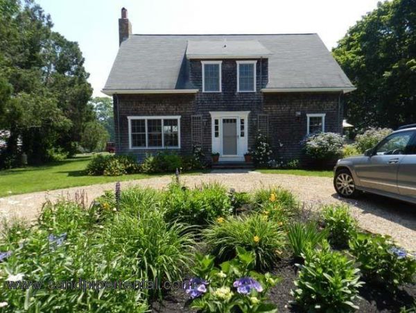 Cape Cod Home 994911