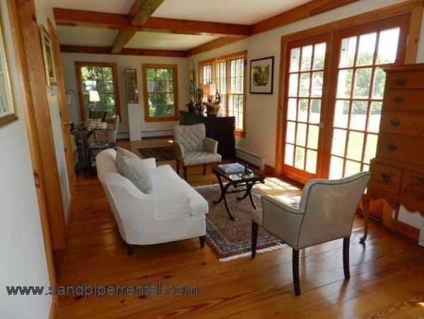 Cape Cod Home 994911