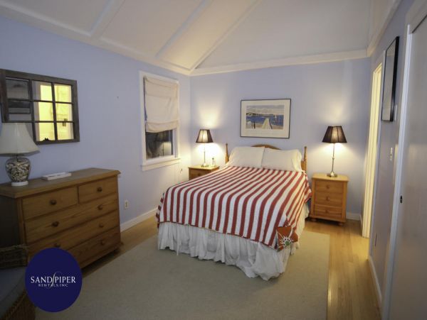 Cape Cod Home 994912