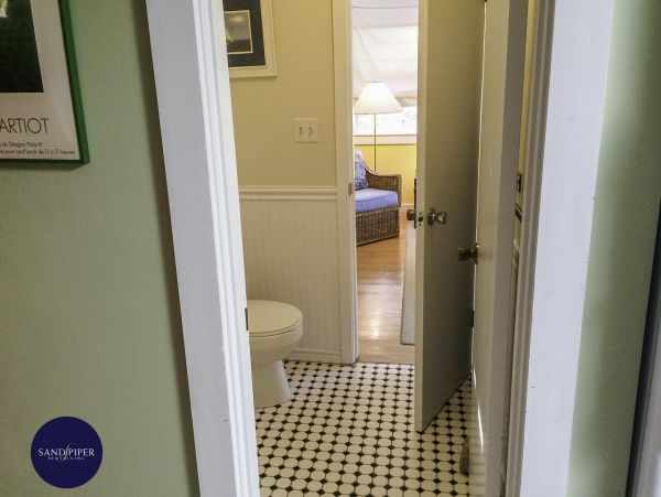 Cape Cod Home 994912
