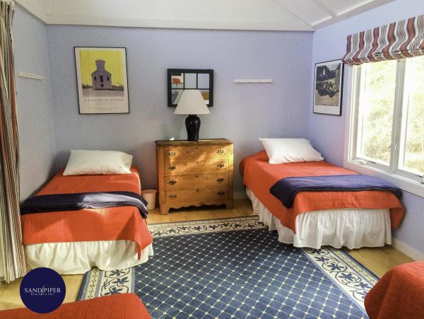 Cape Cod Home 994912