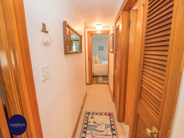 Cape Cod Home 994914