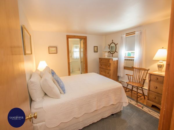 Cape Cod Home 994914
