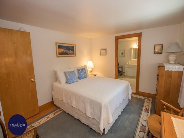 Cape Cod Home 994914