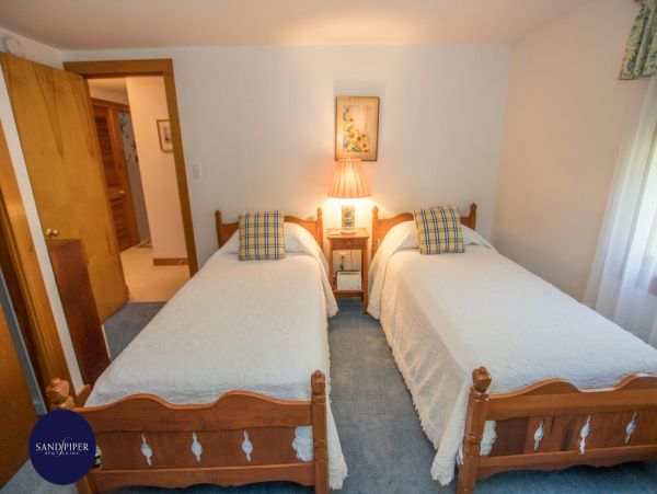 Cape Cod Home 994914