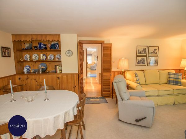 Cape Cod Home 994914