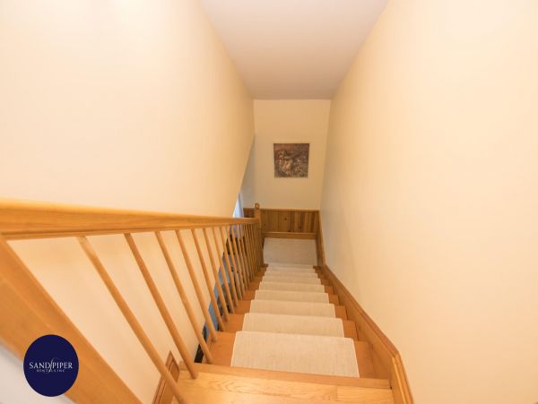 Cape Cod Home 994914