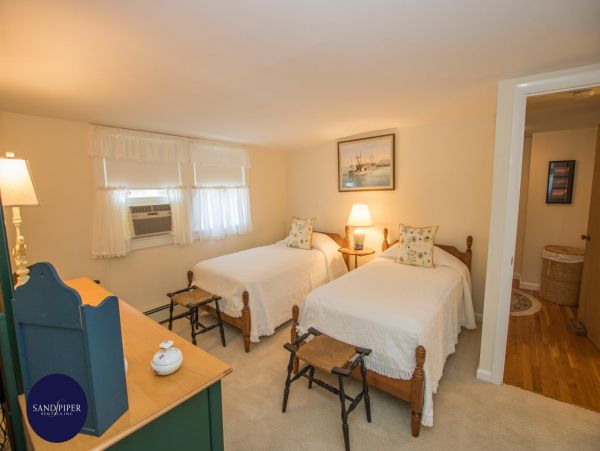 Cape Cod Home 994914