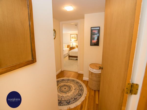 Cape Cod Home 994914