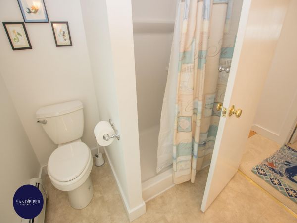 Cape Cod Home 994914