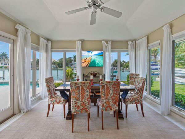 Lido Key 3 Bedroom Canal View Vacation Home Walk To Beach