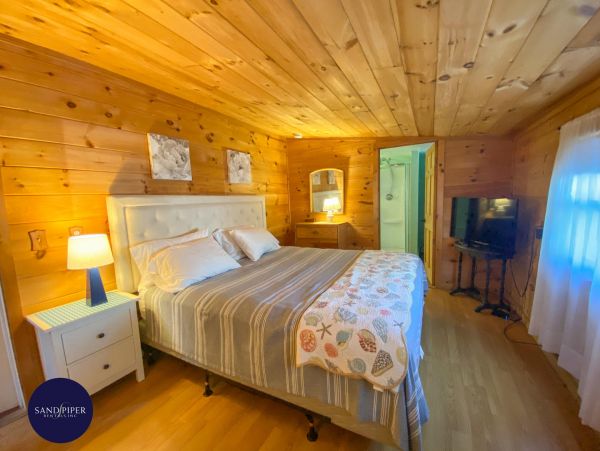 Cape Cod Home 994916