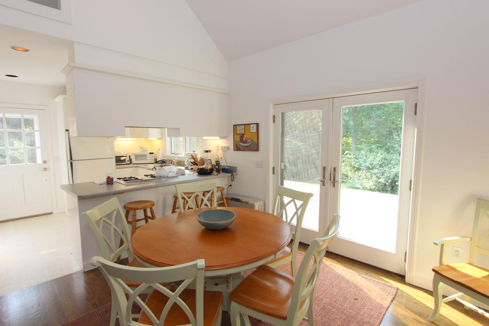 Cape Cod Home 994918