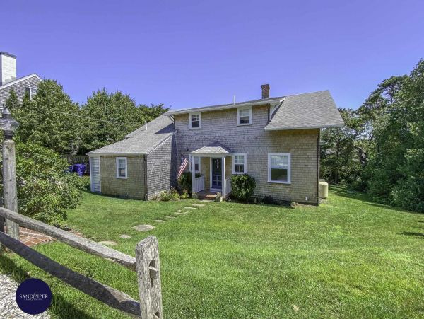 Cape Cod Home 994919