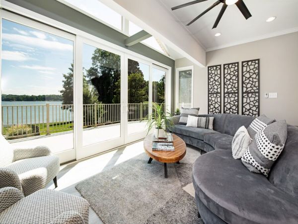 Lake Front North Carolina Vacation Pool Home 14 Guests