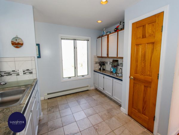 Cape Cod Home 994922