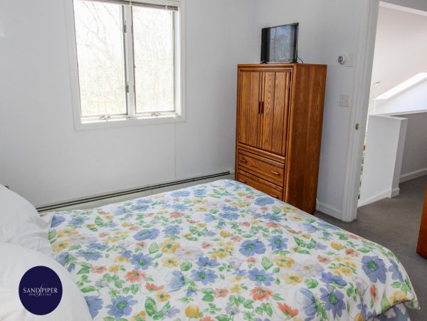 Cape Cod Home 994922