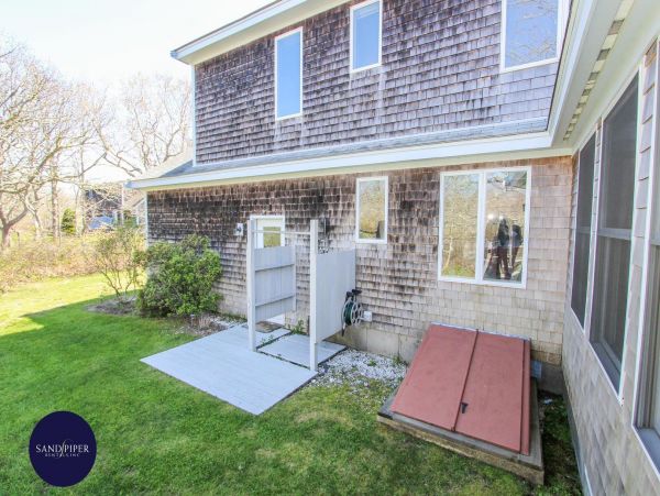 Cape Cod Home 994922