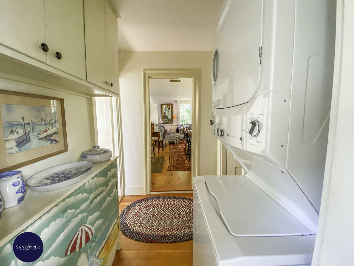 Cape Cod Home 994925
