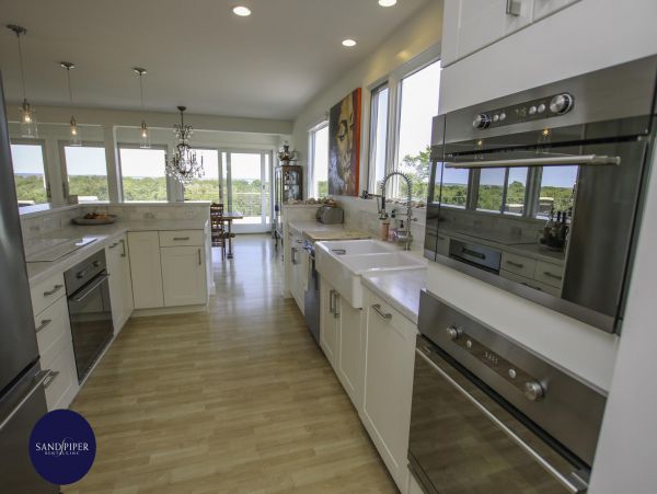 Cape Cod Home 994926