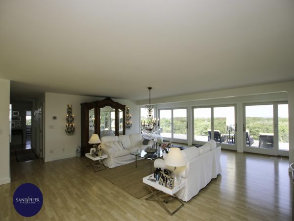 Cape Cod Home 994926
