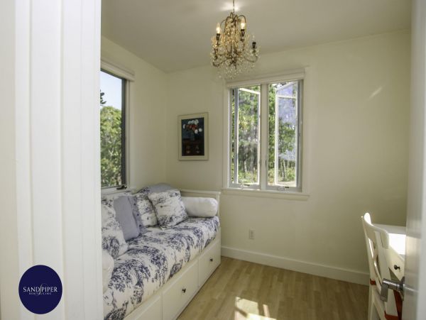 Cape Cod Home 994926