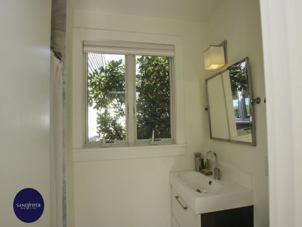 Cape Cod Home 994926