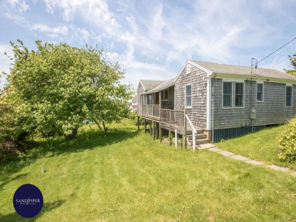 Cape Cod Home 994927