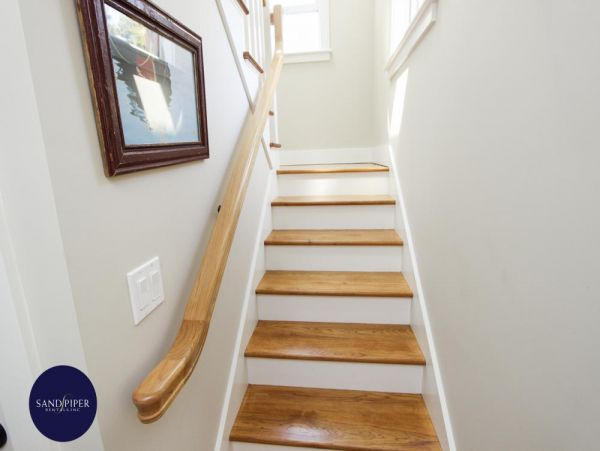 Cape Cod Home 994928