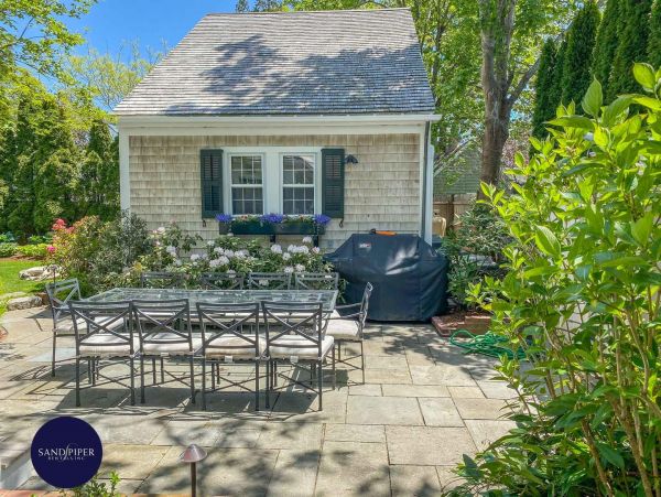 Cape Cod Home 994929