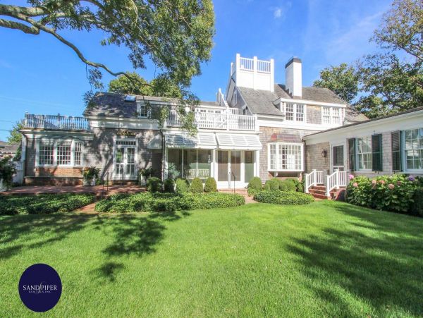 Cape Cod Home 994930