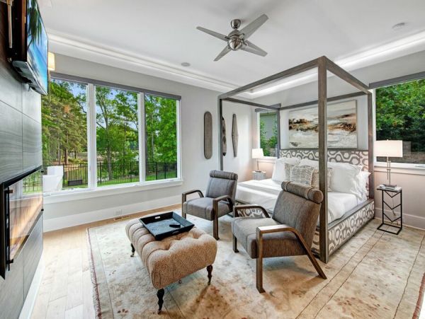 North Carolina Vacation Lake Front Pool Home 13 Guests