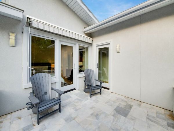 North Carolina Vacation Lake Front Pool Home 13 Guests