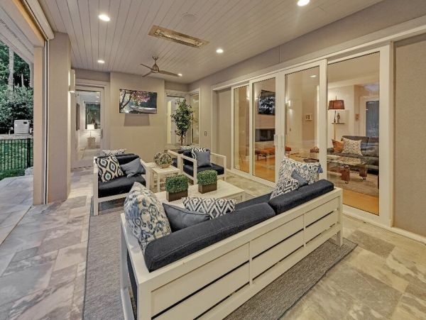 North Carolina Vacation Lake Front Pool Home 13 Guests