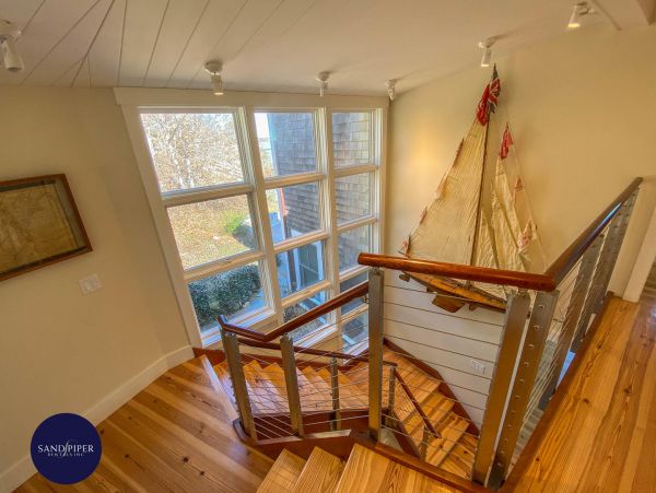 Cape Cod Home 994933