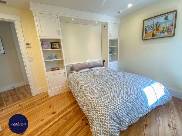 Cape Cod Home 994933