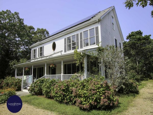 Cape Cod Home 994936
