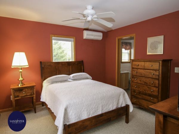 Cape Cod Home 994936