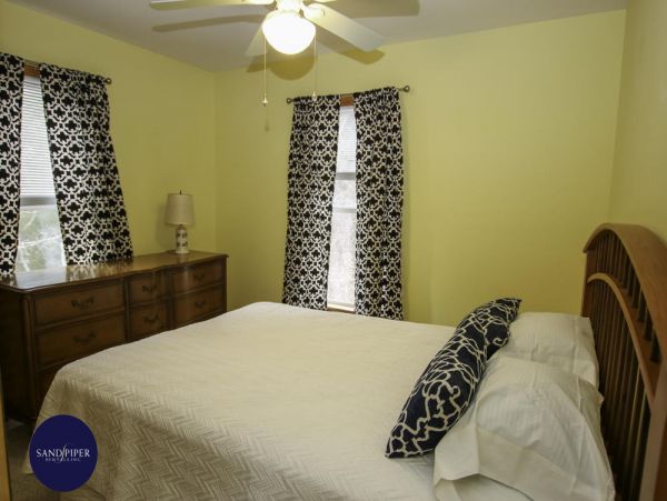 Cape Cod Home 994936
