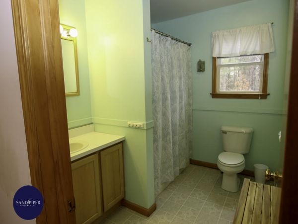Cape Cod Home 994936