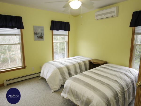 Cape Cod Home 994936