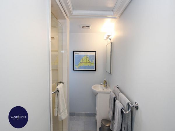 Cape Cod Home 994937