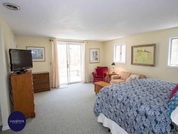Cape Cod Home 994939