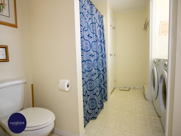 Cape Cod Home 994939