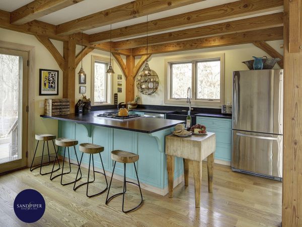 Cape Cod Home 994940