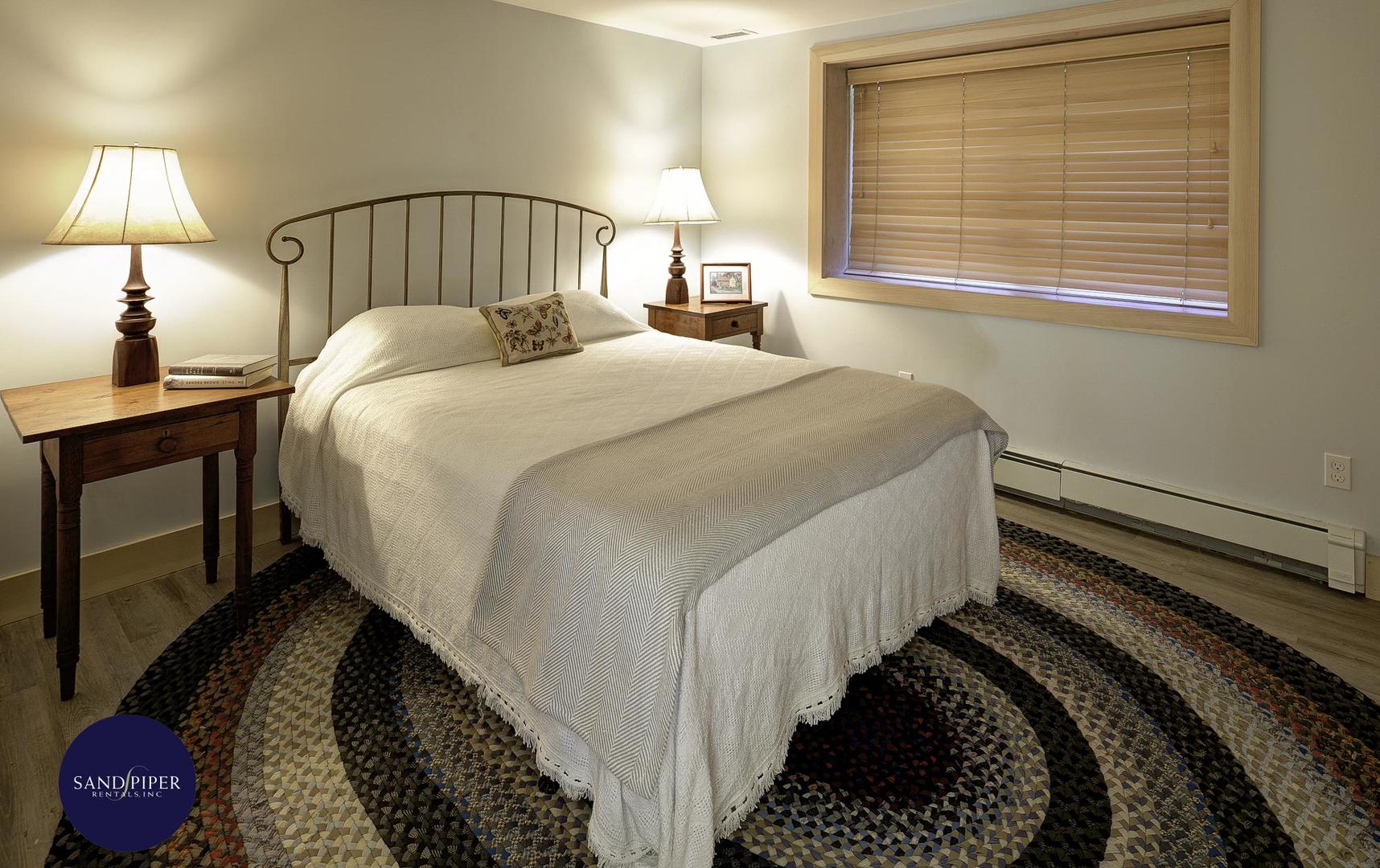 Cape Cod Home 994940